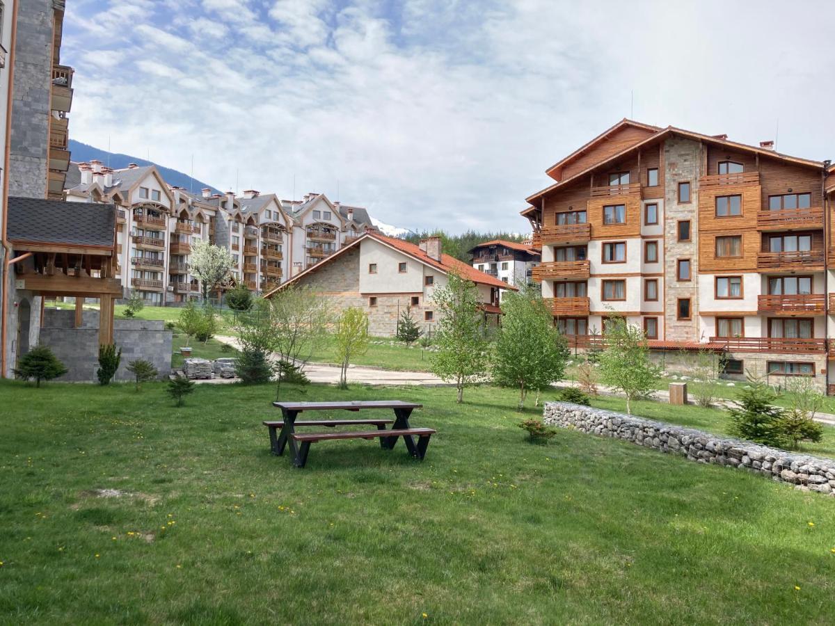 Mirabell Studio Bansko - Amazing View & Fireplace エクステリア 写真